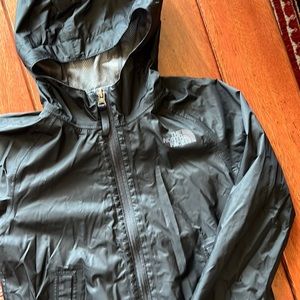 Boys north face windbreaker jacket